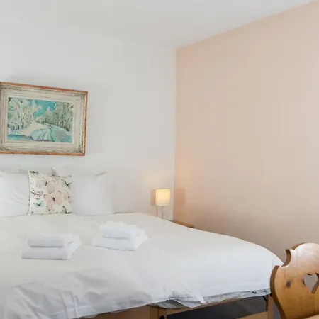 Familienapartment Lai Zentrum Fuer 6 Personen アパート *