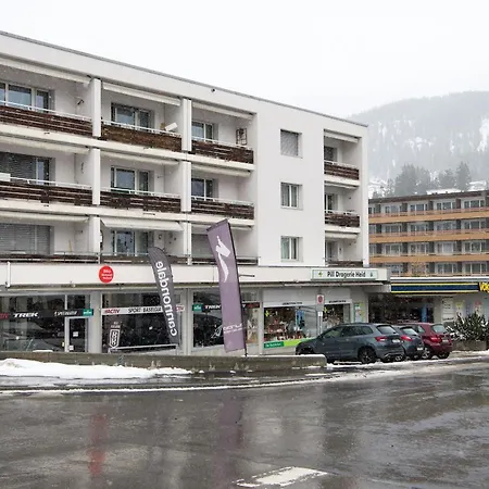 Lägenhet Familienapartment Lai Zentrum Fuer 6 Personen Lenzerheide